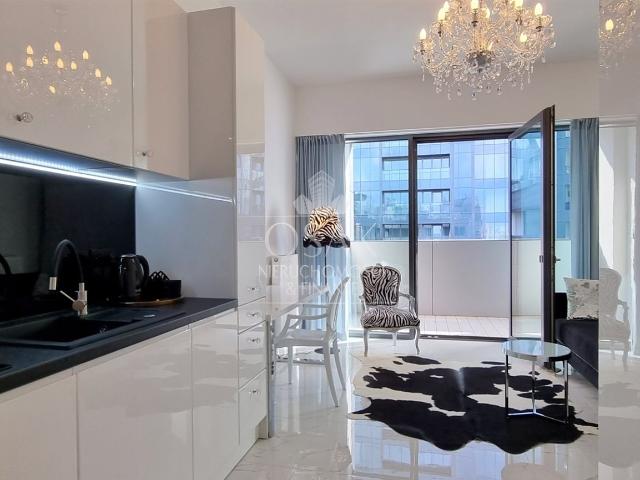 Luksusowy 1 pok. apartament z loggią Hanza Tower