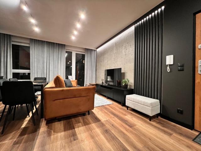 Luksusowy 45 m² apartament z balkonem nowoczesny i w pełni wyposażony