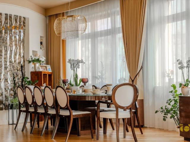 Luksusowy apartament 166 m² z tarasem, basenem i kortem