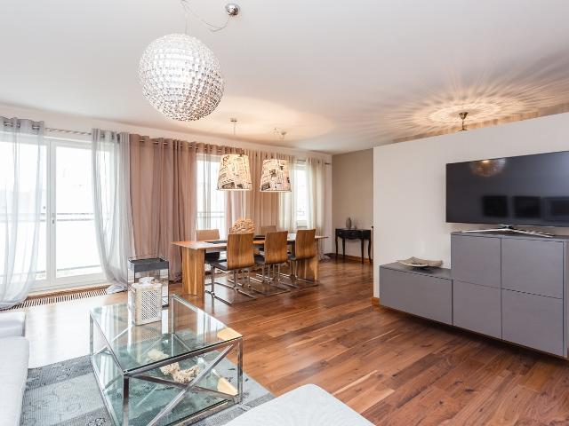 Luksusowy apartament w centrum Warszawy z tarasem