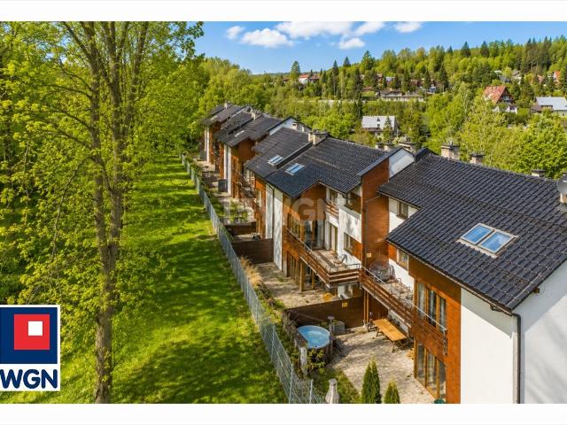 Sprzedam luksusowy apartament 87 m² z sauną i garażem w Szczyrku