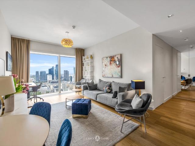Polecam luksusowy apartament 65 m² na 32. piętrze Złota 44 z panoramicznym widokiem
