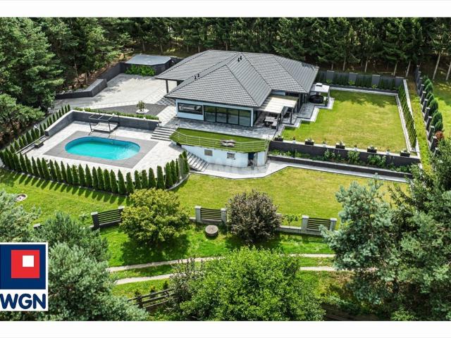 Luksusowy dom z basenem 277 m² w Przeździedzy