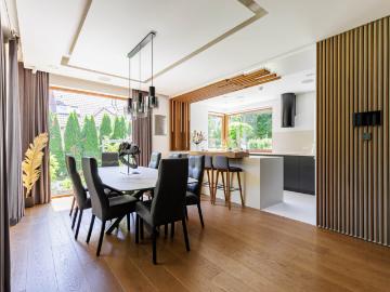 Luksusowy dom z ogrodem i technologią Smart Home