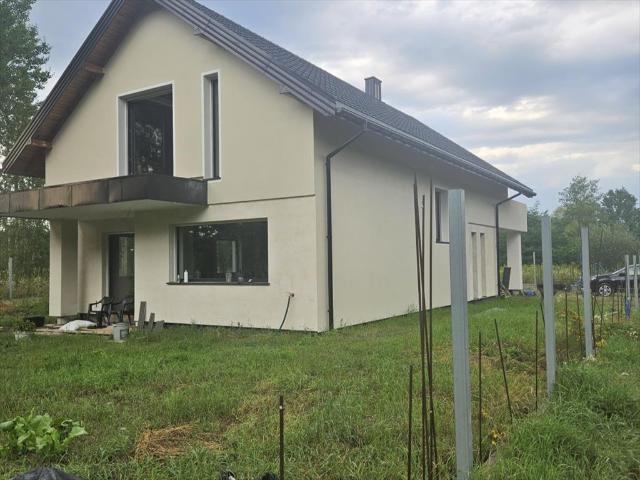 Luksusowy dom 200 m2 z energooszczędnych materiałów