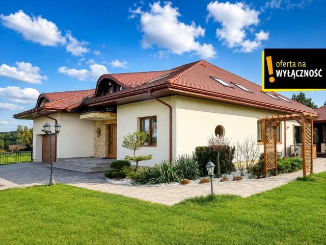 Luksusowy dom 8 pokoi na Białogonie, 326 m², blisko natury