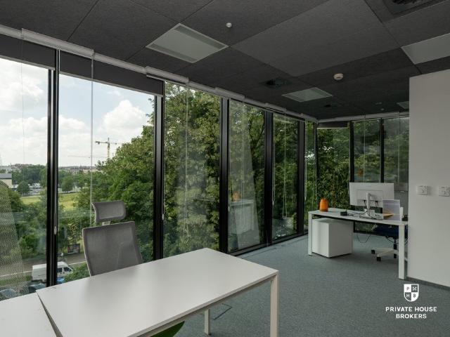 Luksusowy lokal biurowy 816 m² w Salwatorze polecam!