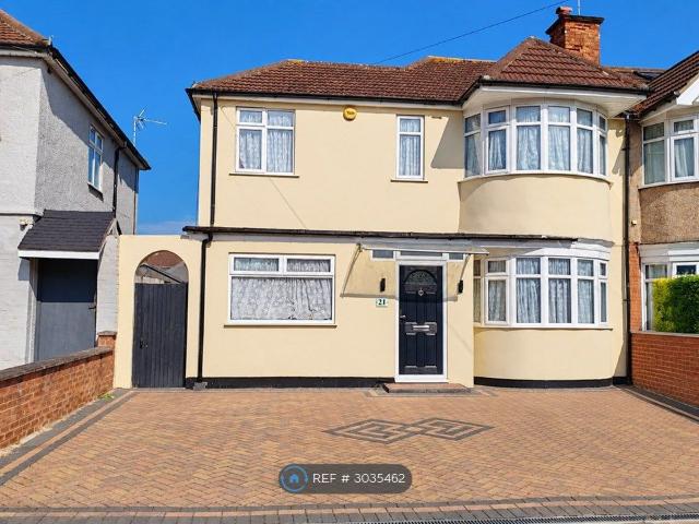 Lulworth Close, Harrow HA2, 5 bed semi detached house to rent, £3,000 pcm | PrimeLocation