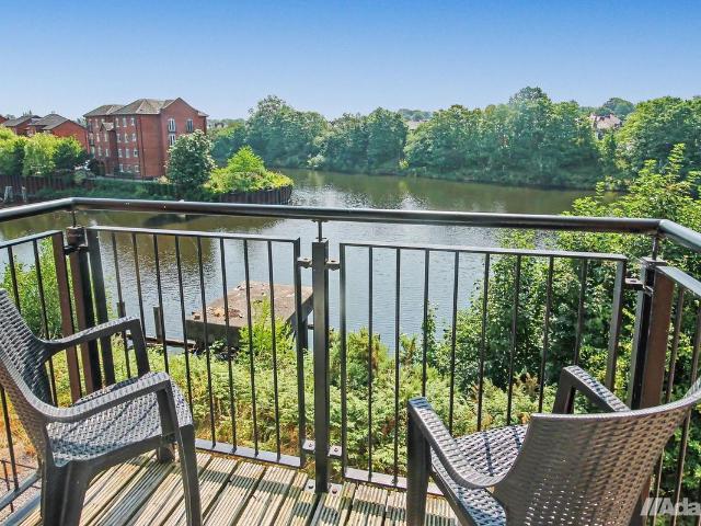 Lulworth Place, Warrington WA4, 2 bed flat to rent, £1,200 pcm | PrimeLocation