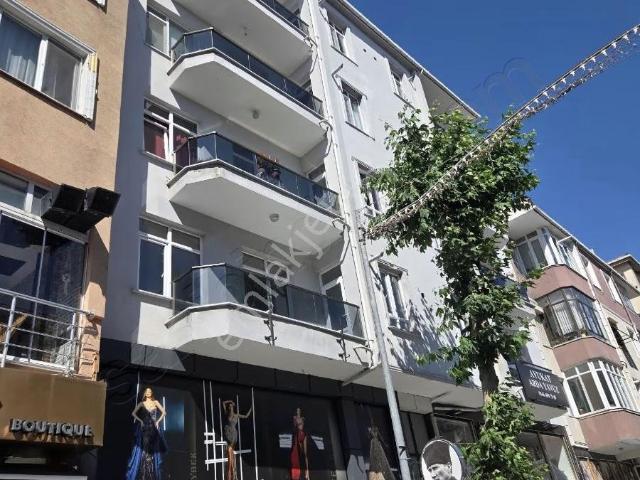 Lüleburgaz Çarşı Merkezde 3+1 Ferah Geniş Satılık Daire