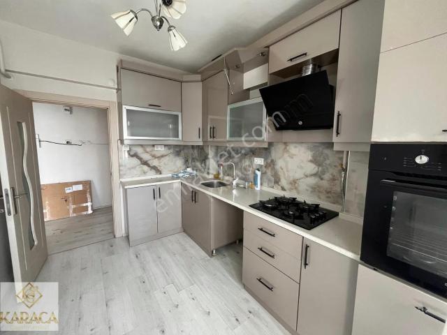 Lüleburgaz İstanbul Caddesi Cafeler Sokağında 2+1 Satılık Daire