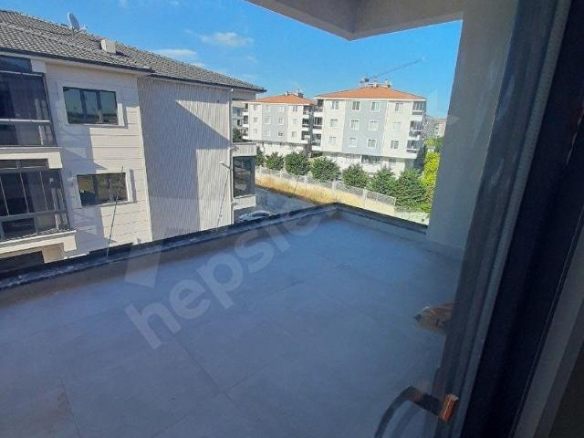 LÜLEBURGAZ SEVGİ MAH.DE SİTEDE LÜKS DAİRELER 2'+ 1 KAPALI OTOPARK KLİMALI GÜVENLİK SİSTEMLİ