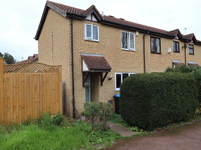 Lullingstone Drive, Bancroft Park, Milton Keynes, Bucks MK13, 2 bed end terrace house to rent, £1,300 pcm | PrimeLocation