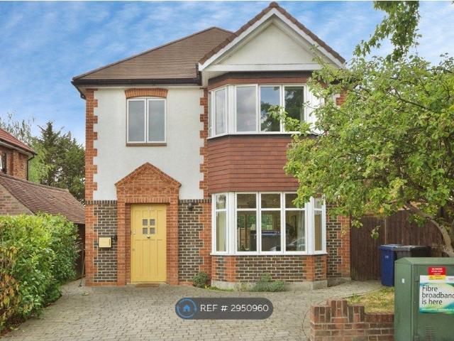 Lullington Garth, London N12, 3 bed detached house to rent, £3,150 pcm | PrimeLocation
