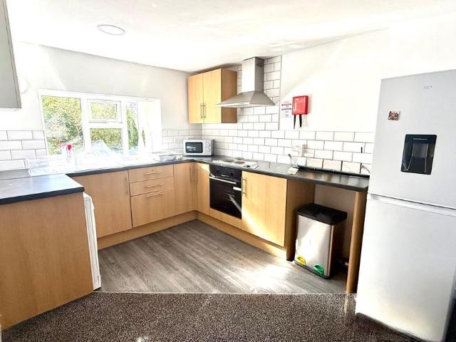Lupton Road, Sheffield S8, 1 bed flat to rent, £775 pcm | PrimeLocation