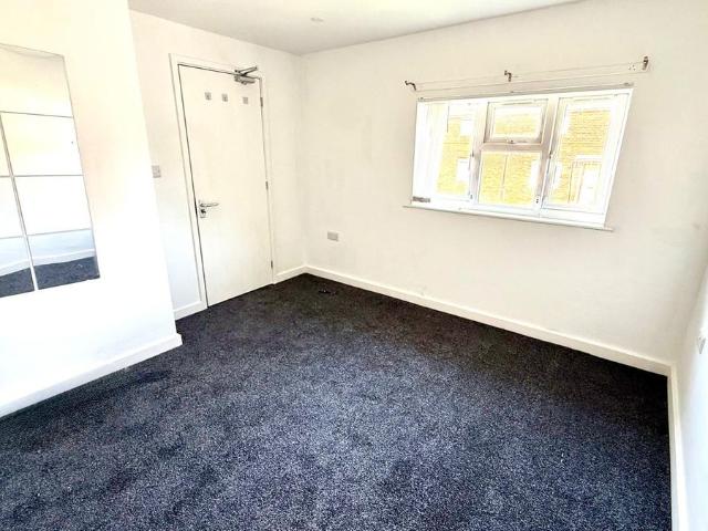 Lupton Road, Sheffield S8, 1 bed flat to rent, £775 pcm | PrimeLocation
