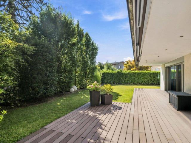 Lustenau: 136m² Wohnfläche und 240m² Terrassen und Gartenfläche – hochwertig ausgestattete 4 Zimmer Wohnung mit 2 Tiefgaragenplätzen