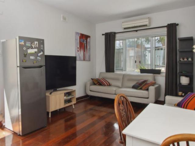 Luscious! Top Locale. River View! Ultra convenient life style!