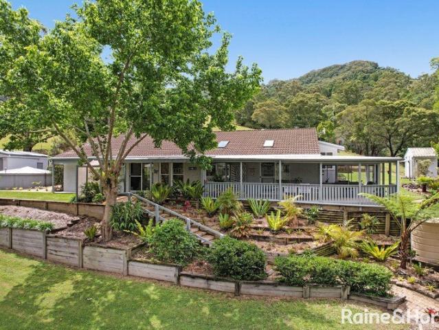 Lush Acreage Nestled In The Foothills of Jamberoo Commanding An Elevated Position