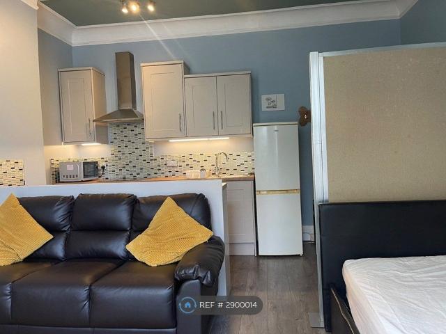 Lushington Road, Eastbourne BN21, Studio to rent, £775 pcm | PrimeLocation