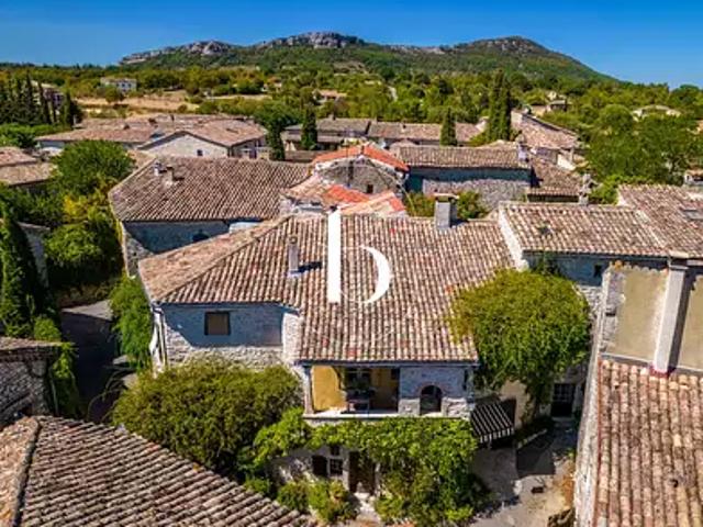 Lussan 30580 Achat / Vente maison 10 pièces t10 terrasse