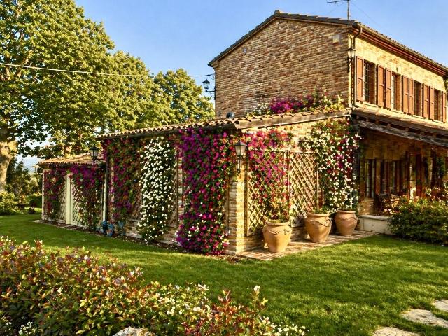 Lussuosa villa in campagna, 15 minuti da Fano 430m² Orciano di Pesaro