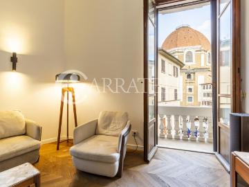Lussuoso appartamento con affaccio sulle cappelle medicee, i. 140m² Firenze