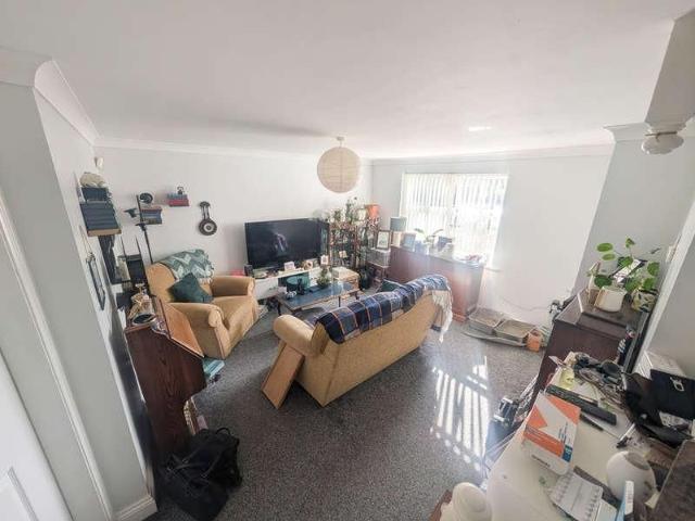 Lutterworth Road, Burbage, Leicestershire, LE10