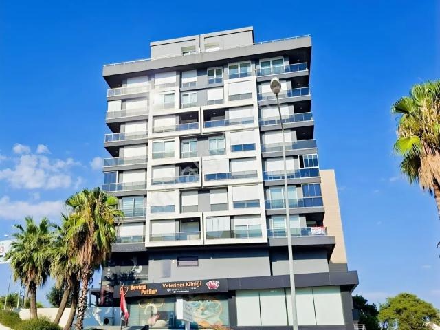 Lütfü Armağan'dan Lüks Binada Kiralık Ara Kat Daire
