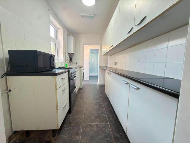 Luther Street, Leicester LE3 4 bed terraced house to rent £1,295 pcm £299 pw