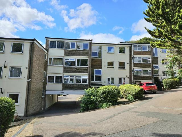 Luton LU2, 2 bed flat to rent, £1,350 pcm | PrimeLocation