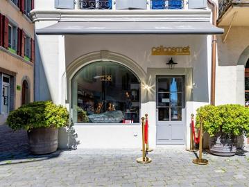 LUTRY Charakterbildung im Herzen des Bourg