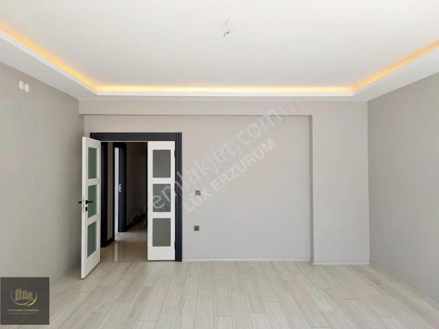 Lüx'ten Yıldızkent'te Oturuma Hazır 3+1 Arakat Sıfır Lüks Daire!