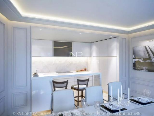Luxueux appartement duplex 5 pièces de 210 m² avec terrasses, jardin et piscine privative dans un ensemble de Grand Luxe Cap d'Antibes