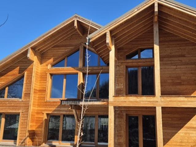 LUXUEUX CHALET COLMARS LES ALPES