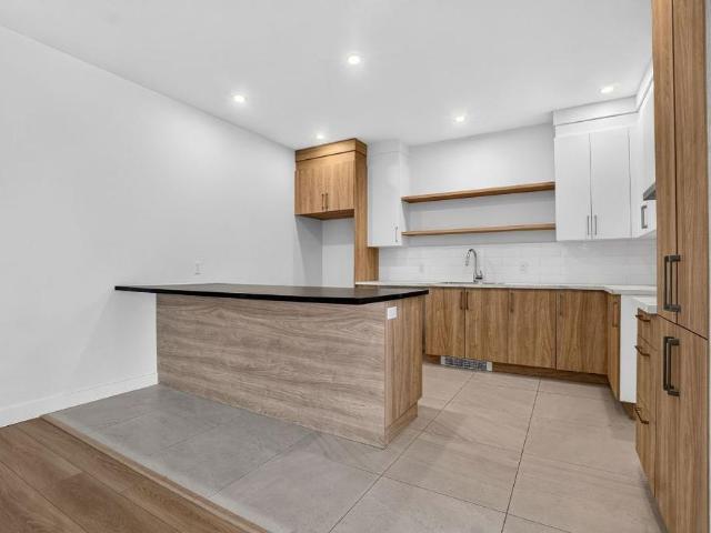 LUXUEUX 4 1 /2 À LOUER À MONTRÉAL DISPONIBLE IMMÉDIATEMENT
