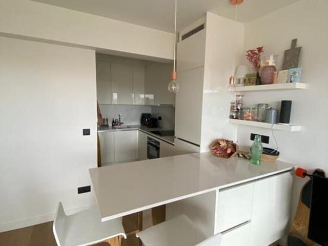 Luxueuze bemeubelde studio met terras 47m²