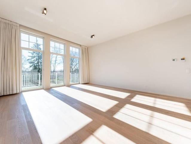 Luxueuze penthouse in privatief woonpark