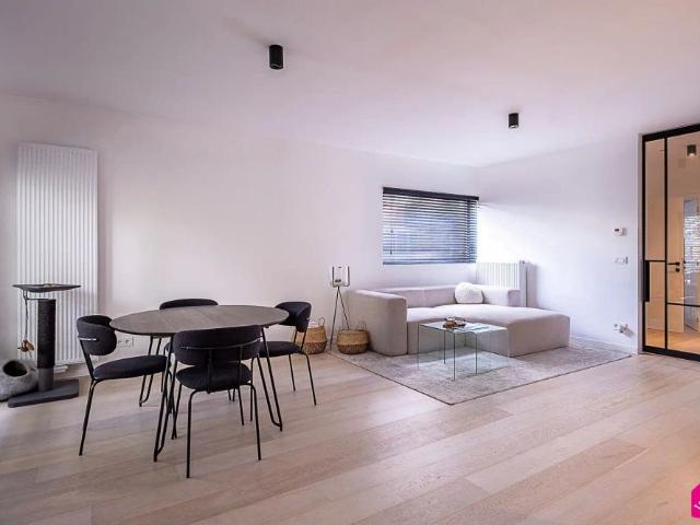 Luxueus afgewerkt en instapklaar appartement