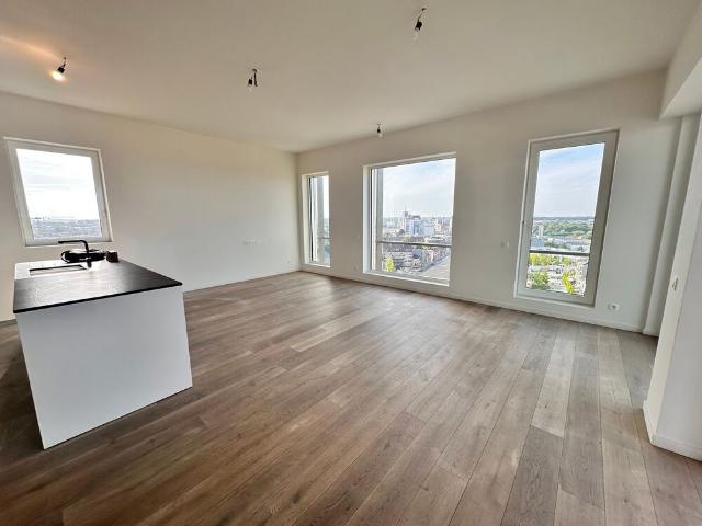 Luxueus appartement met 3 slaapkamers en mooi verzicht te huur