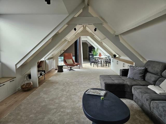 Luxueus bemeubelde penthouse met 3 slaapkamers