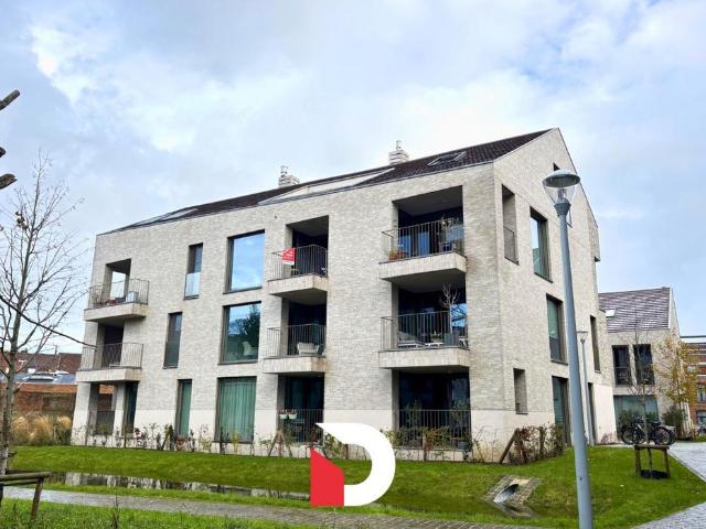 Luxueus gelijkvloers nieuwbouwappartement met 1 slaapkamer en autostaanplaats