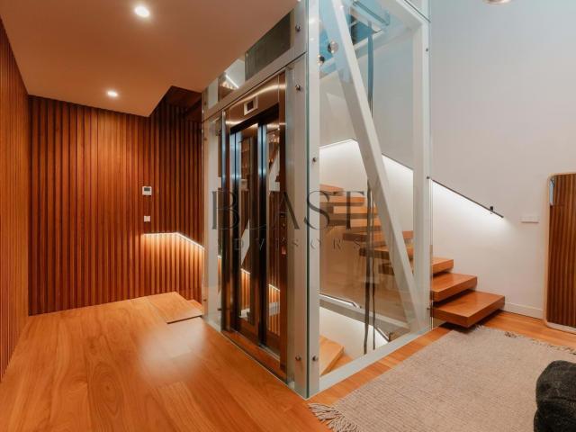Luxuosa Moradia Contemporânea Nova na Quinta dos Alcoutins, Lisboa