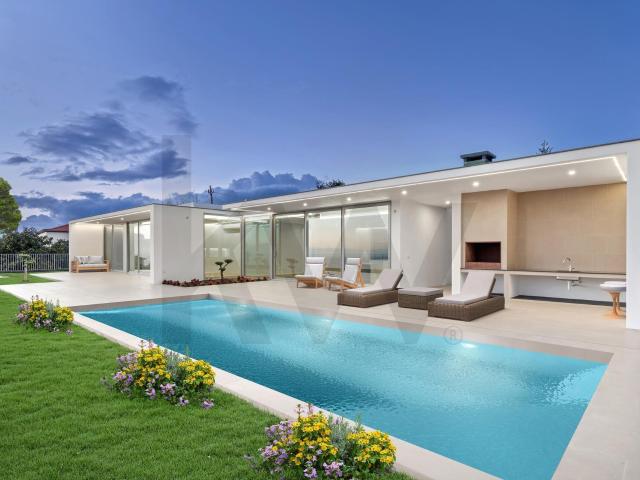 Luxuosa Moradia T4 com Vista Mar definitiva Estreito da Ca. 170m² Estreito Da Calheta