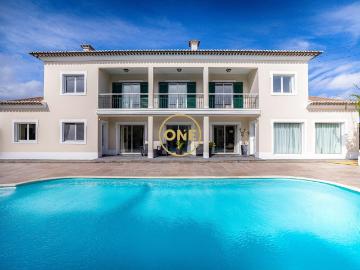 Luxuosa Moradia T5 com Anexo T1 | Piscina Privativa | Santana Rabo de Peixe