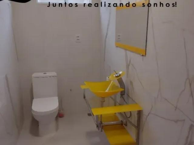 Luxuosa Casa de 3 Quartos na Praia Capuba em Serra ES: 3 Suítes, 3 Salas, 5 Banheiros, 4 Vagas e 300