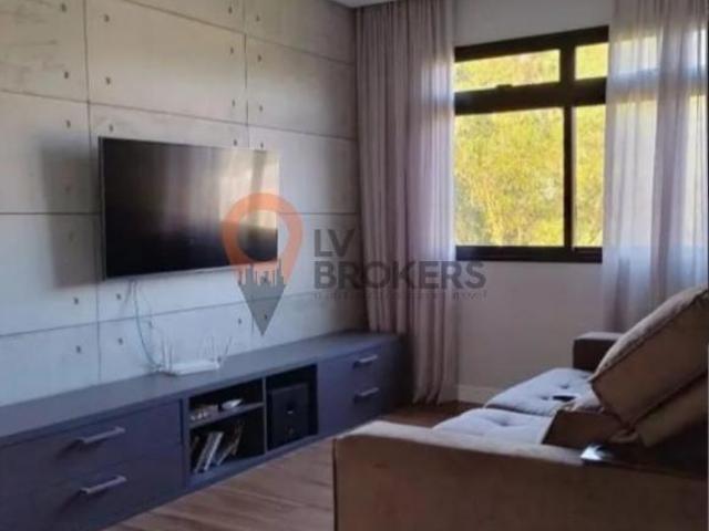 Casa à venda no Aruã Brisas em Mogi das Cruzes 3 suítes piscina de borda infinita e mobiliada