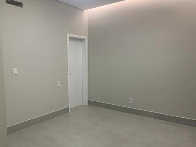 Luxuosa casa em condomínio à venda em Paulínia SP, Vila Monte Alegre IV: 3 suítes, 2 vagas, 137,77m²