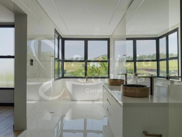 Luxuosa casa no condomínio Vale das Águas, Bragança Paulista SP 4 suítes + escritório e 600m² de