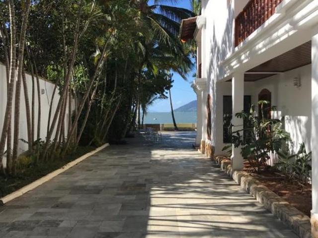 Luxuosa Casa Pé na Areia Portal da Olaria